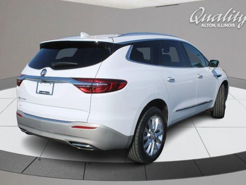 Used 2021 Buick Enclave Premium w/ Experience Buick Package image 4