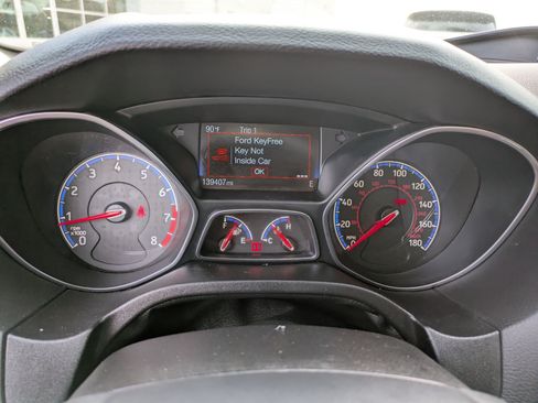 Used 2017 Ford Focus RS AWD/4WD image 19