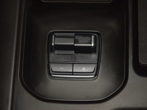 Used 2025 GMC Sierra 2500 Denali Ultimate AWD/4WD image 33