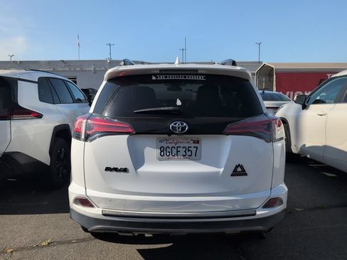 Used 2018 Toyota RAV4 Adventure AWD/4WD image 5
