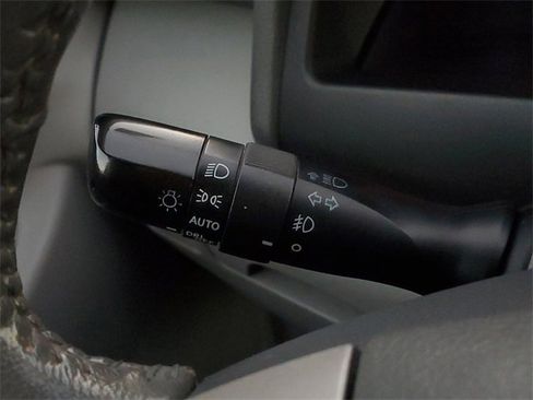 Used 2011 Toyota Camry Hybrid image 15