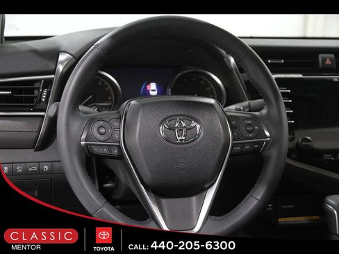 Certified 2018 Toyota Camry XLE image 7