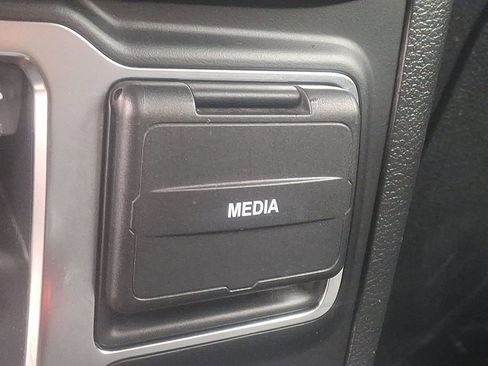 Used 2020 Jeep Wrangler Sport image 29