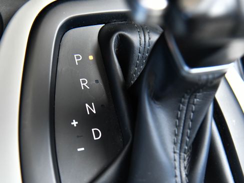 Used 2025 Kia K4 GT-Line w/ GT-Line Sunroof Package image 32