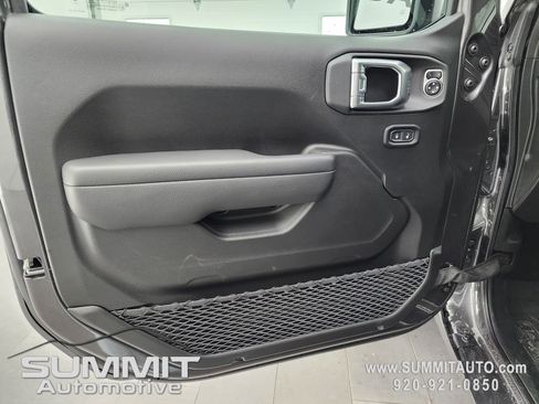 New 2026 Jeep Gladiator Sport image 40