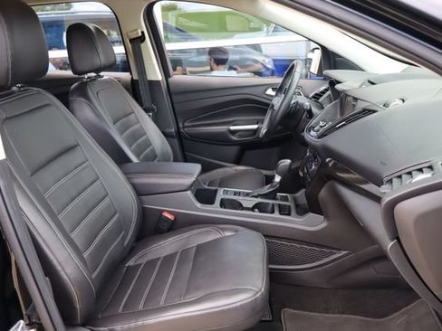 Used 2017 Ford Escape Titanium FWD image 34