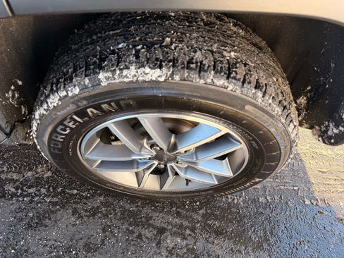 Used 2021 Jeep Grand Cherokee Limited w/ Trailer Tow Group IV image 39