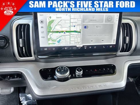 Used 2025 Ford Expedition Active RWD image 25