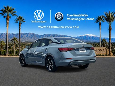 Used 2024 Nissan Sentra SV FWD image 5