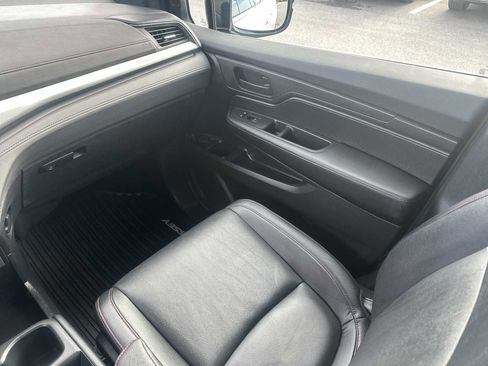 Used 2023 Honda Odyssey Sport image 10