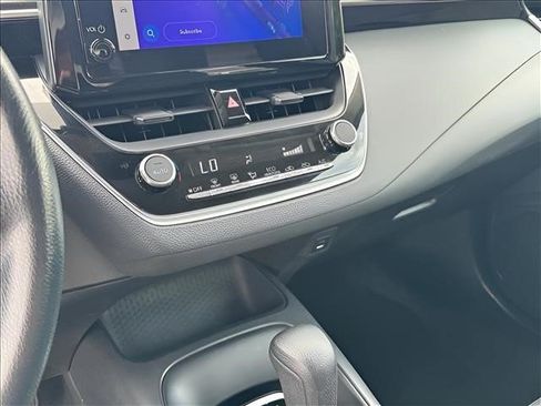 Used 2024 Toyota Corolla LE FWD image 29