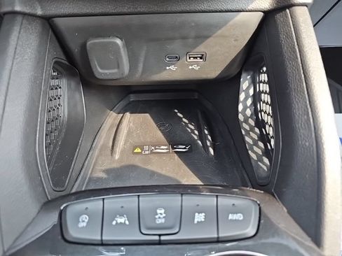 Used 2024 Chevrolet TrailBlazer ACTIV w/ Convenience Package AWD/4WD image 18