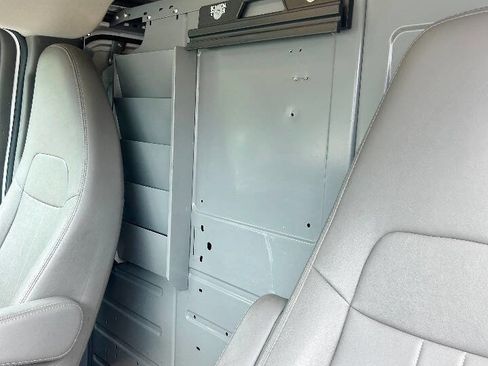 Used 2015 Chevrolet Express 3500 image 11