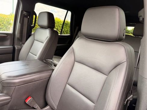 Used 2025 Chevrolet Tahoe LT AWD/4WD image 13