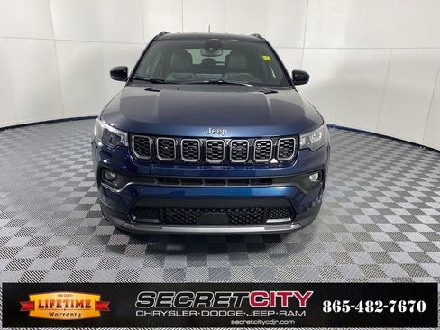 New 2026 Jeep Compass Latitude image 2