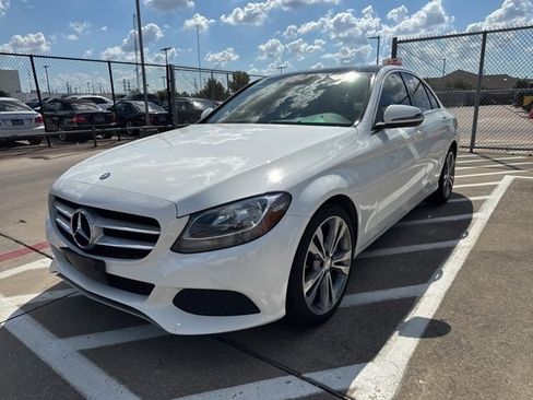 Used 2017 Mercedes-Benz C 300 Sedan image 2