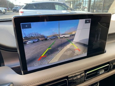 Used 2022 Lincoln Nautilus AWD image 25