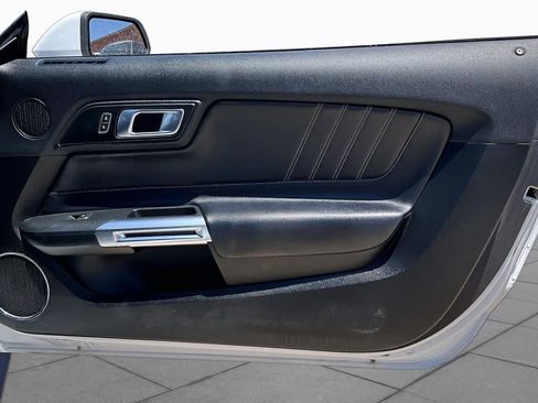 Used 2022 Ford Mustang Premium RWD image 21