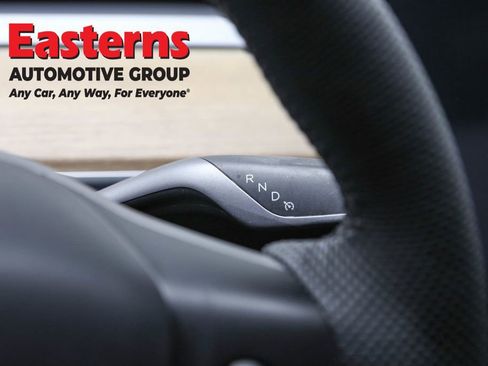 Used 2023 Tesla Model 3 Standard Range image 13