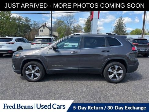 Used 2019 Jeep Cherokee Limited AWD/4WD image 4