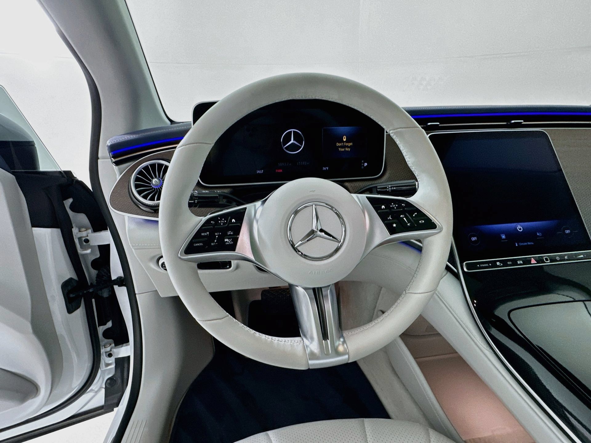 Used 2023 Mercedes-Benz EQE 350+ 4MATIC Sedan image 12