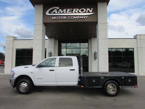 Used 2021 RAM 3500 Tradesman w/ Chrome Appearance Group image 1