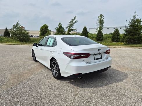 Used 2024 Toyota Camry XLE w/ Navigation Package FWD image 8