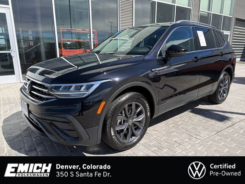 Certified 2023 Volkswagen Tiguan SE image 1