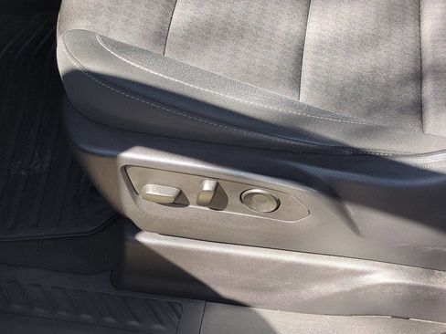 Used 2023 Chevrolet Silverado 1500 Custom RWD image 33
