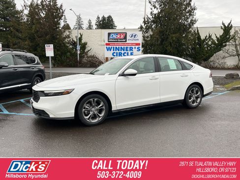 Used 2023 Honda Accord EX image 1