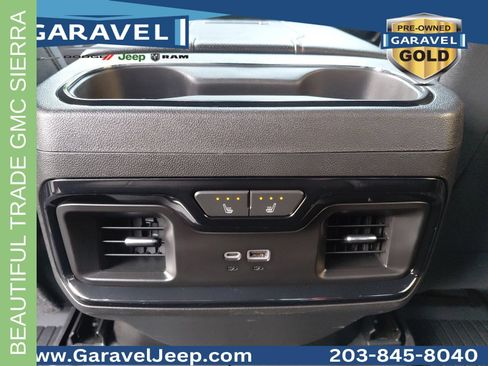 Used 2024 GMC Sierra 3500 AT4 w/ AT4 Preferred Package AWD/4WD image 18