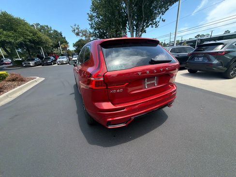Used 2024 Volvo XC60 B5 Plus AWD/4WD image 13