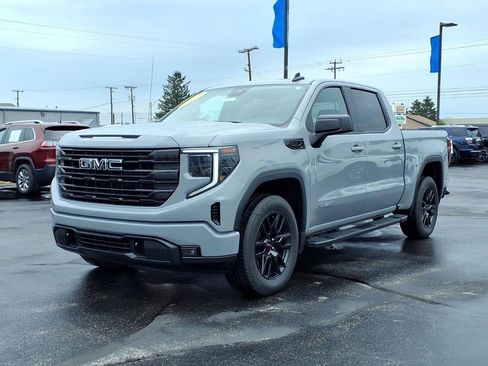 Used 2024 GMC Sierra 1500 Elevation AWD/4WD image 3