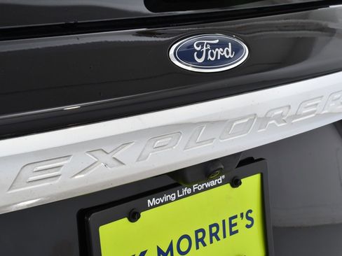 Used 2023 Ford Explorer XLT w/ Equipment Group 202A image 24
