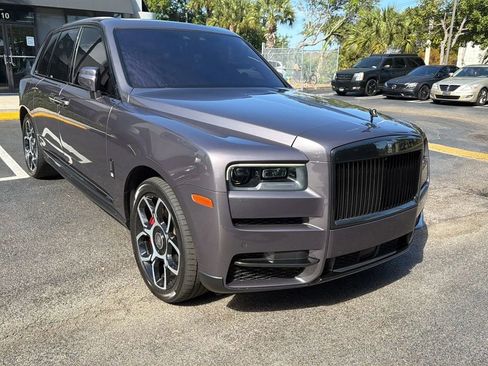 Used 2022 Rolls-Royce Cullinan Black Badge w/ Dark Exterior Package image 3