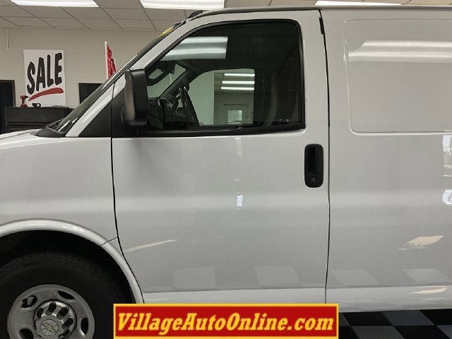 Used 2020 Chevrolet Express 2500 w/ Safety Package RWD image 8