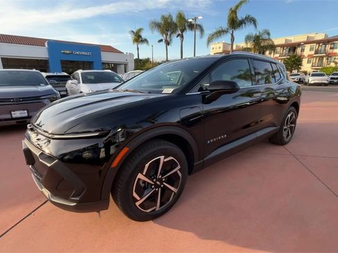 New 2026 Chevrolet Equinox EV LT image 4