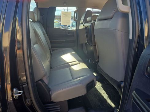 Used 2015 Toyota Tundra SR image 27