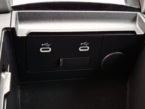 Used 2024 MAZDA MAZDA3 s FWD image 24