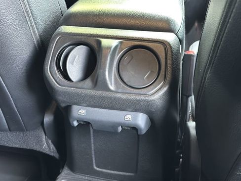 Certified 2022 Jeep Wrangler Unlimited Sport w/ Xtreme Recon 35" Tire Package image 38