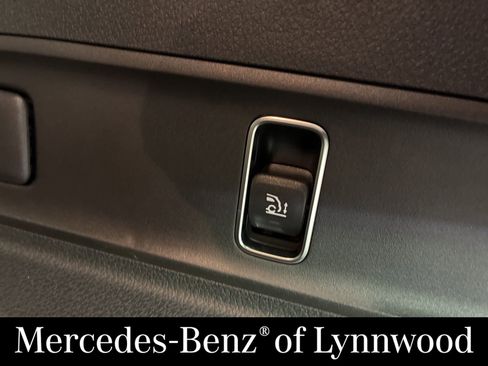 Used 2026 Mercedes-Benz GLE 580 4MATIC image 27