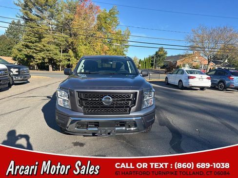 Used 2021 Nissan Titan SV w/ SV Convenience Package image 8