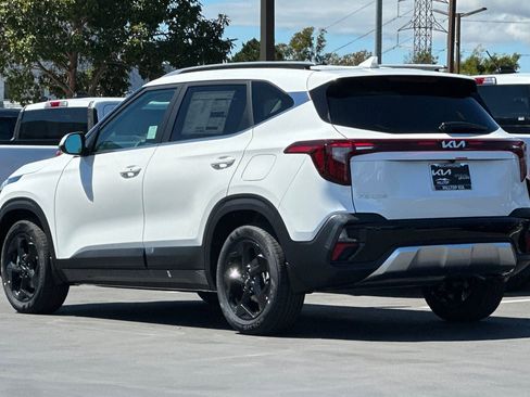 New 2026 Kia Seltos EX FWD image 6