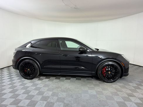 Used 2026 Porsche Macan GTS Electric AWD/4WD image 9