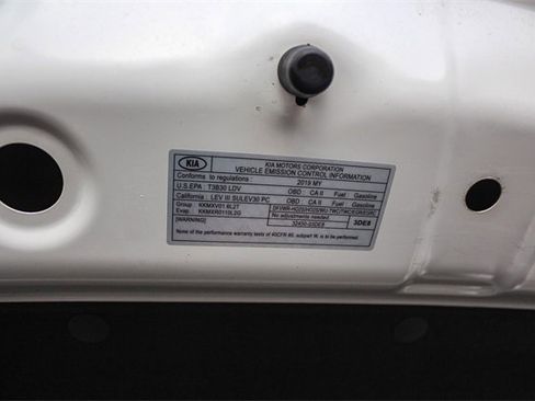 Used 2019 Kia Niro EX image 40