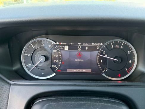 Used 2021 Land Rover Range Rover Velar S image 11