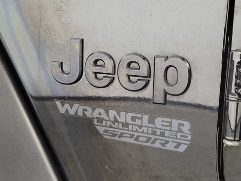 Used 2021 Jeep Wrangler Unlimited Sport AWD/4WD image 8