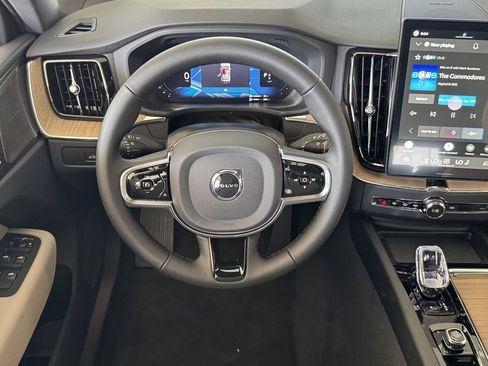 New 2026 Volvo XC60 T8 Plus w/ Protection Package Premier AWD/4WD image 13