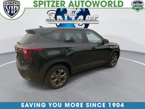 Certified 2024 Kia Seltos LX AWD/4WD image 9