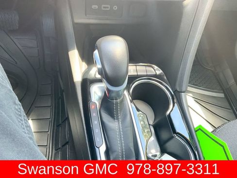 Certified 2023 Buick Encore GX Preferred w/ Cold Weather Comfort Package AWD/4WD image 16